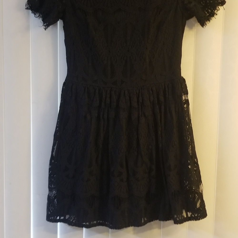 Dress - Picture 2 of 6